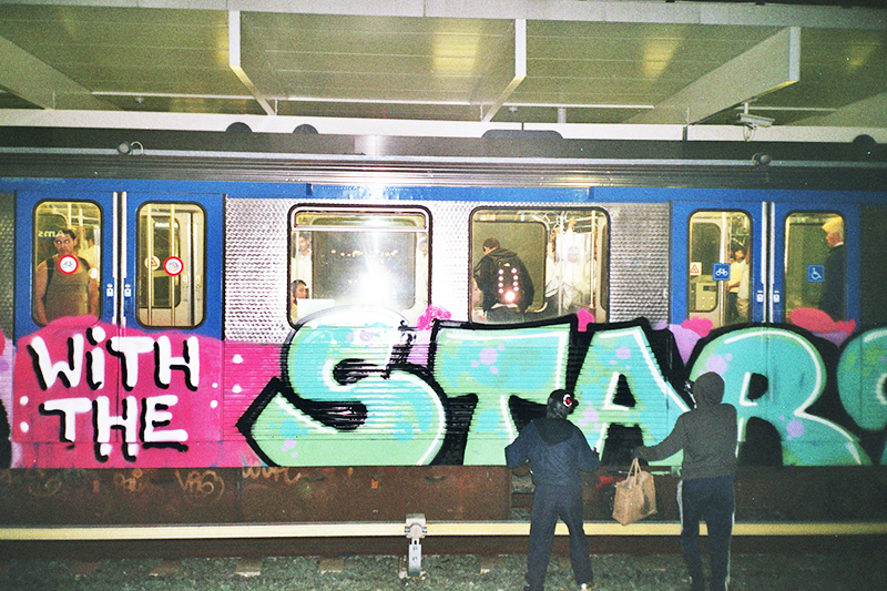 backjump brake amsterdam subway graffiti planking with the stars