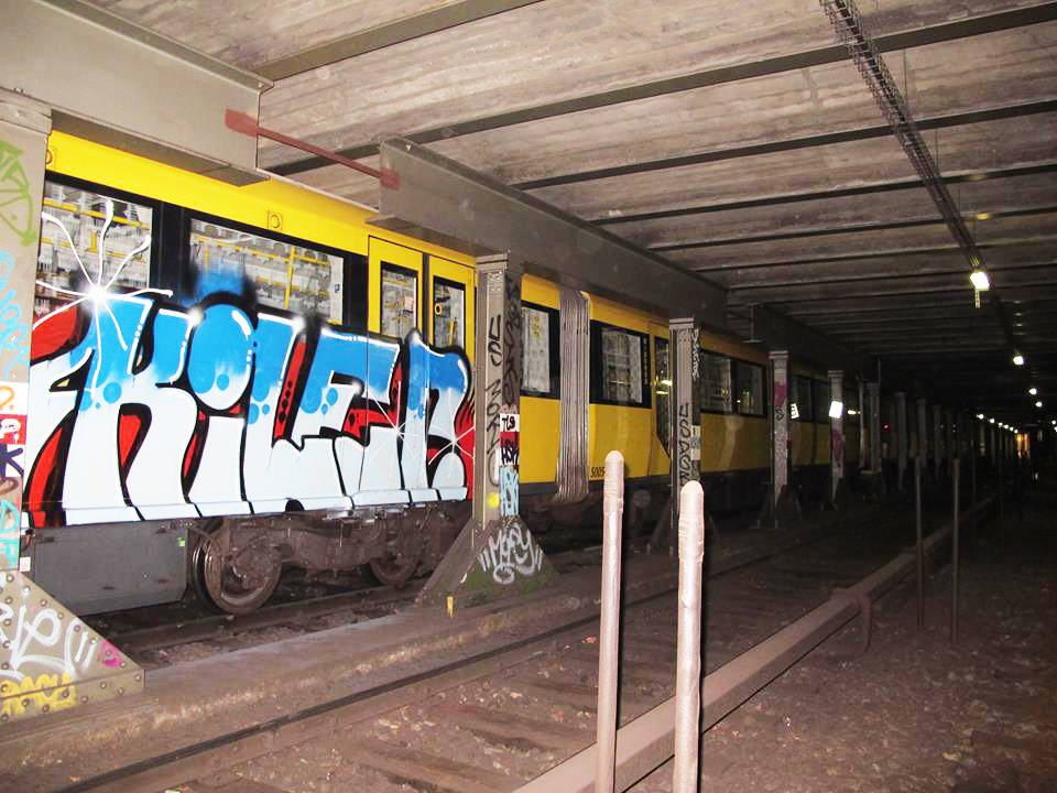 kiler subway graffiti topshit berlin tunnel