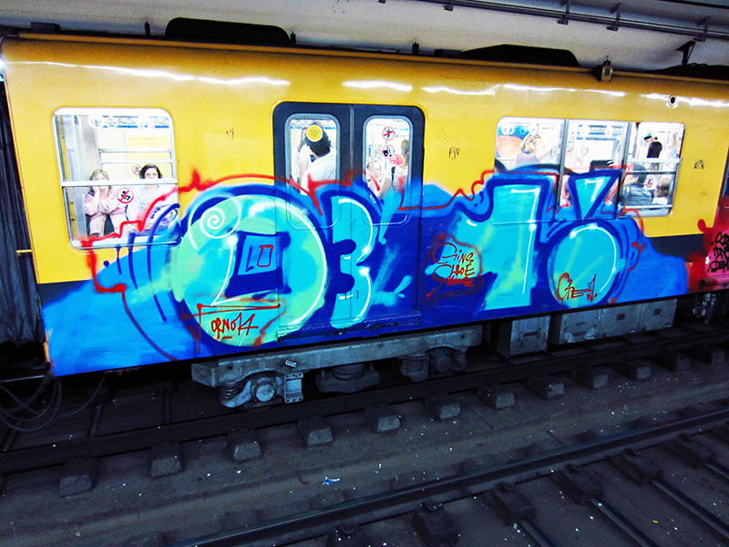 subte buenos aires subway graffiti 031 porno14 running