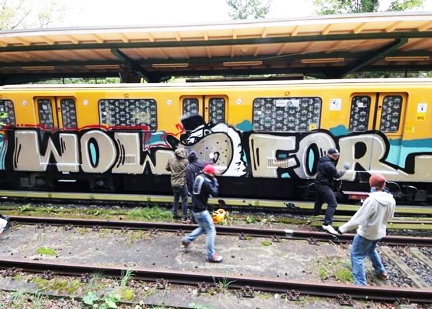 graffiti train subway germany berlin wol backjump action