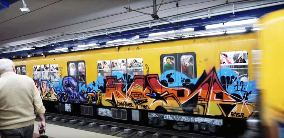 graffiti train subway buenos aires nerr argentina