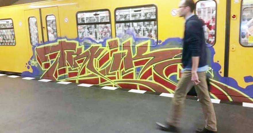 graffiti train subway berlin germany 2015