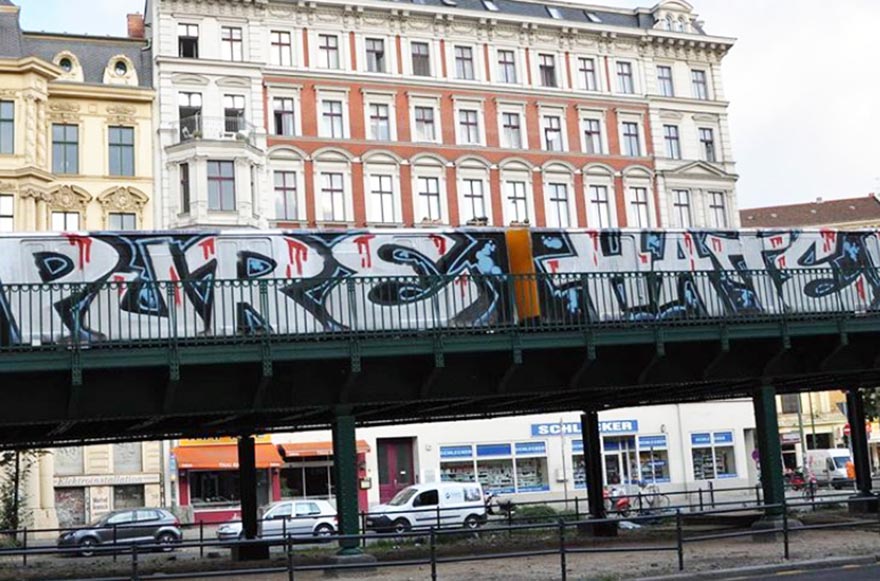graffiti train subway berlin germany pure hate marreid couple