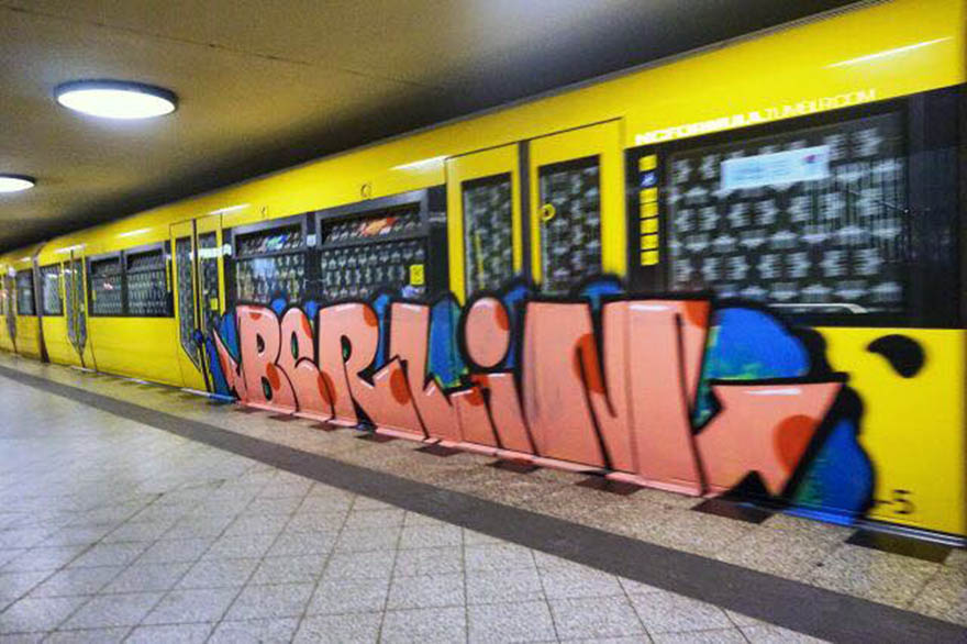 graffiti train subway berlin germany runnin 2016