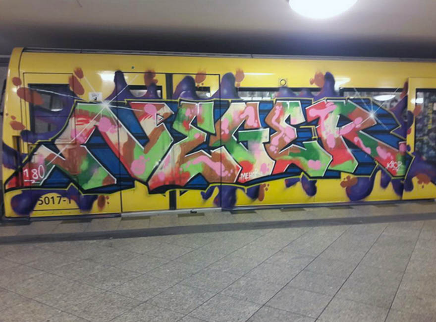 graffiti train subway metro berlin germany neger 180 running 2017