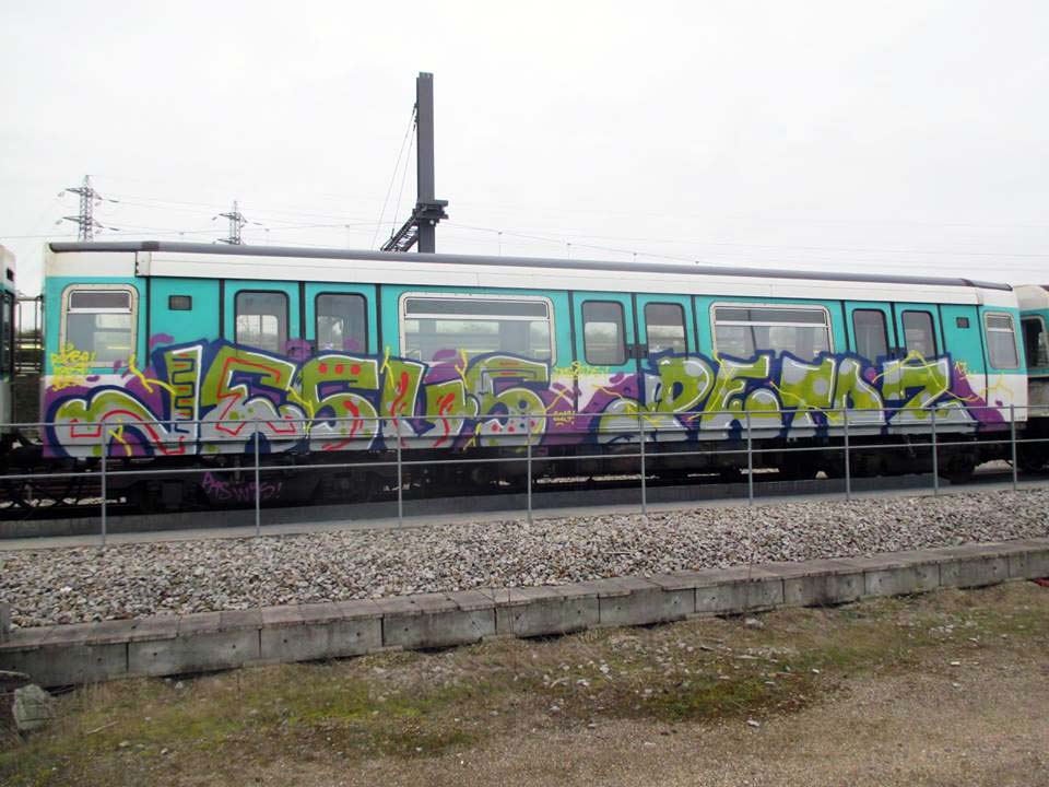 graffiti train subway writing paris france jesus petos 2017