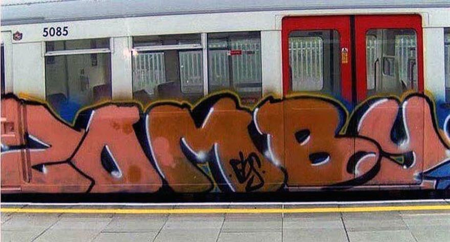 graffiti train subway london uk tube zomby fbs 
