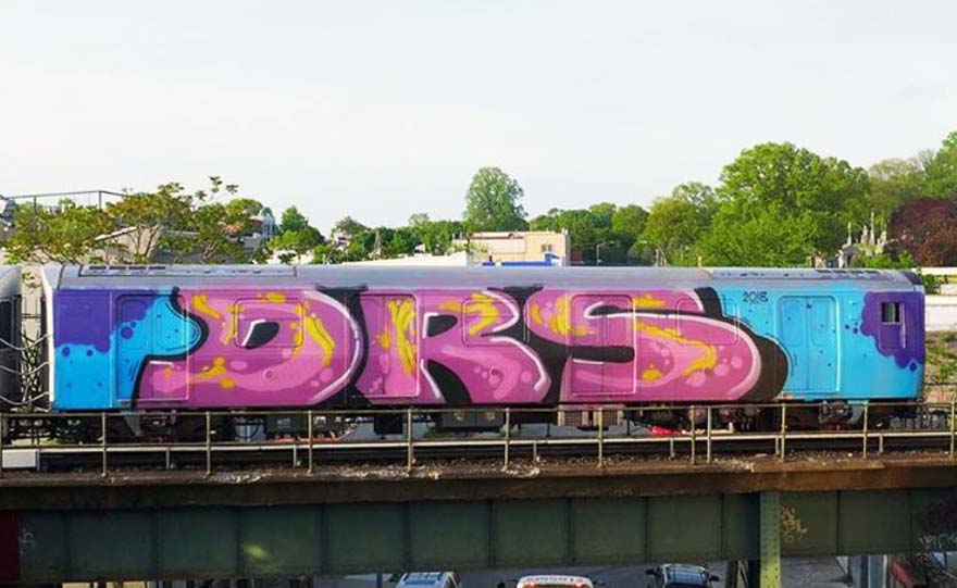 graffiti writing train subway nyc newyork 2018 usa drs running wholecar